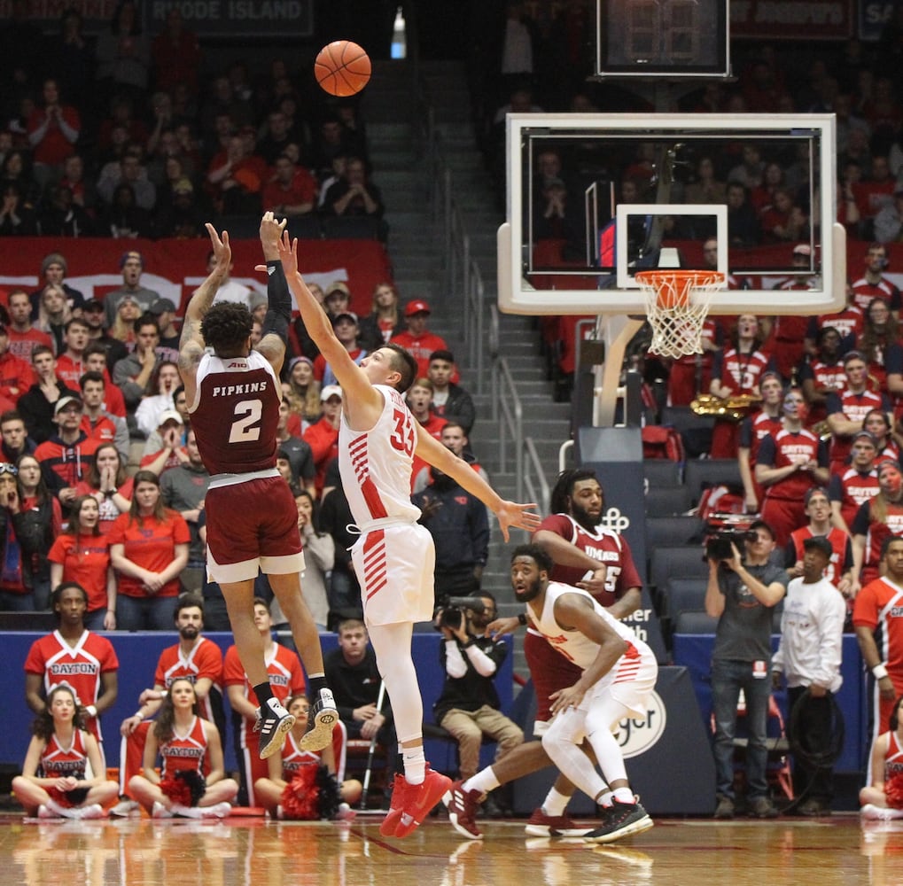 Twenty photos: Dayton Flyers beat UMass