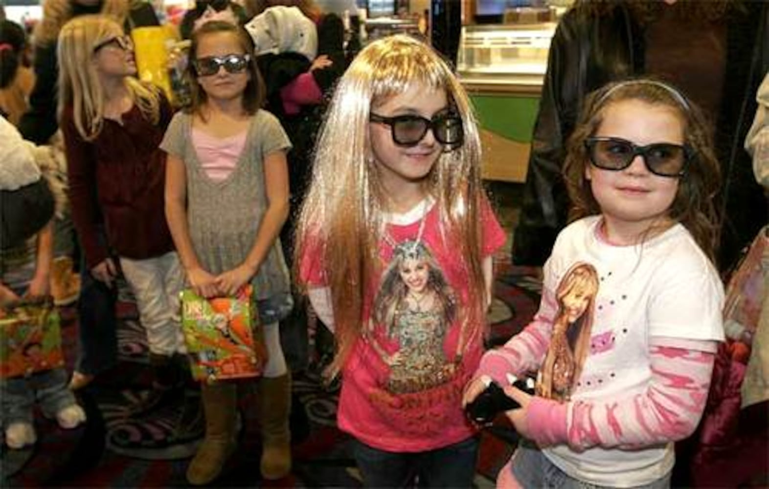 Fans flock to see Hannah Montana