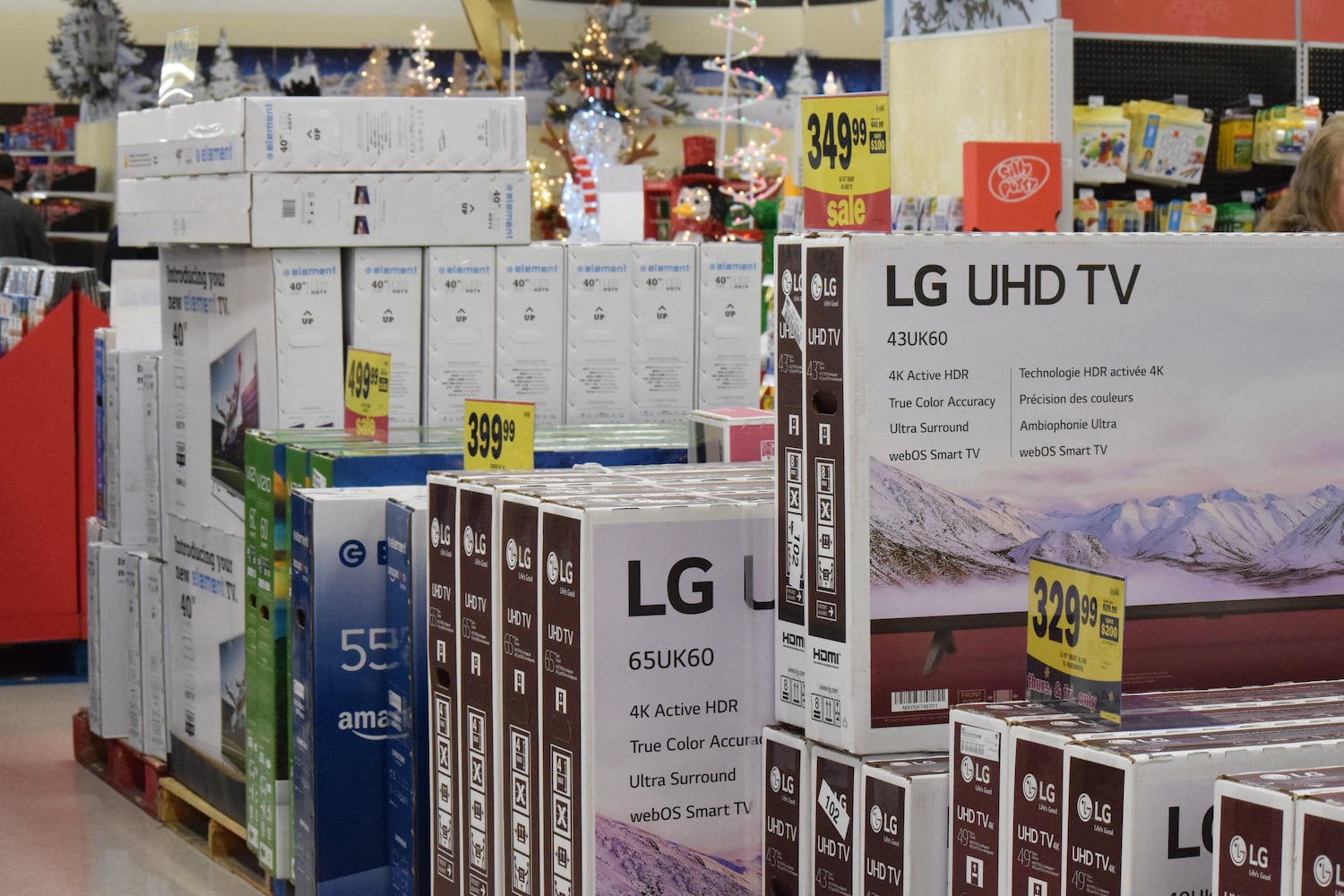 PHOTOS: Here's what local Meijer stores looked like Thanksgiving morning