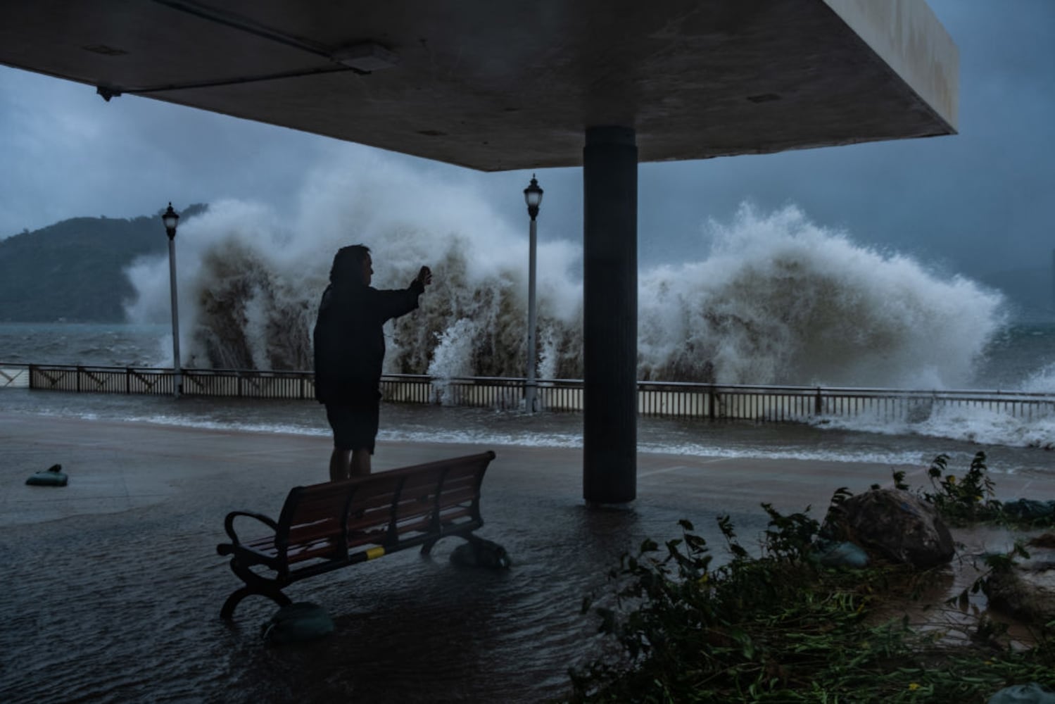 Photos: Typhoon Mangkhut batters southern China, Hong Kong, Philippines