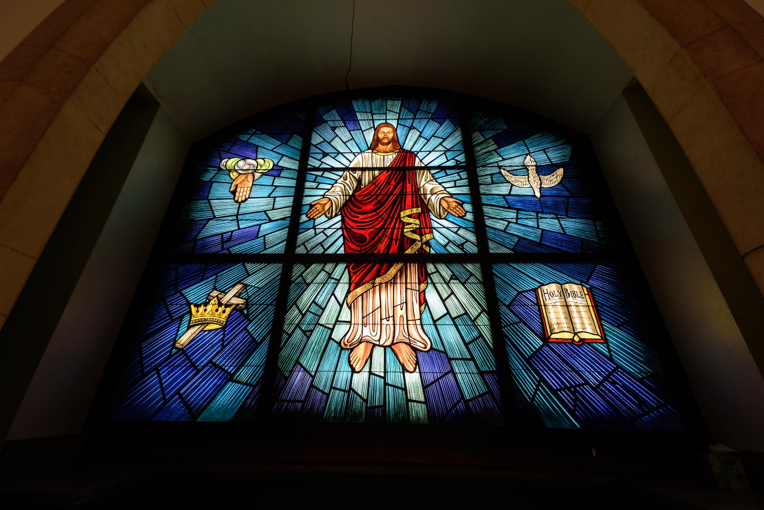 PHOTOS: See inside Linden Avenue Baptist Church in Dayton decorated for Christmas