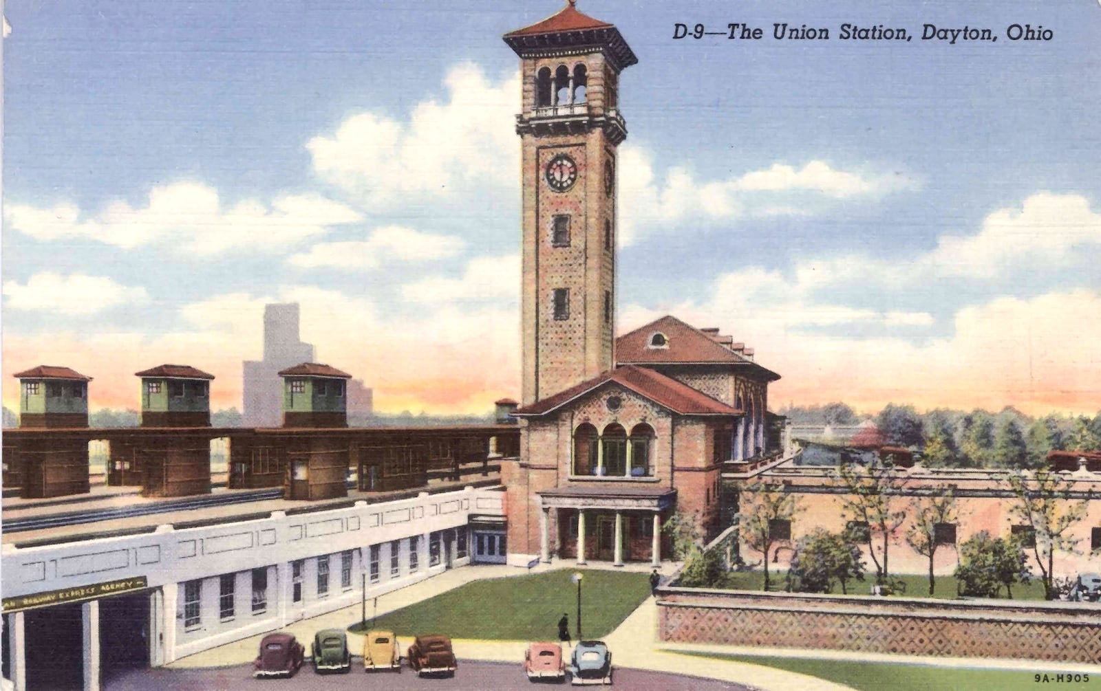 Dayton's Union Station depicted on a postcard. DAYTON METRO LIBRARY