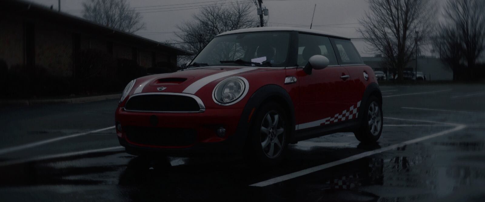 Detective Cooper (portrayed by Jonathan Warner) solves cases in his small town while driving his Mini Cooper.