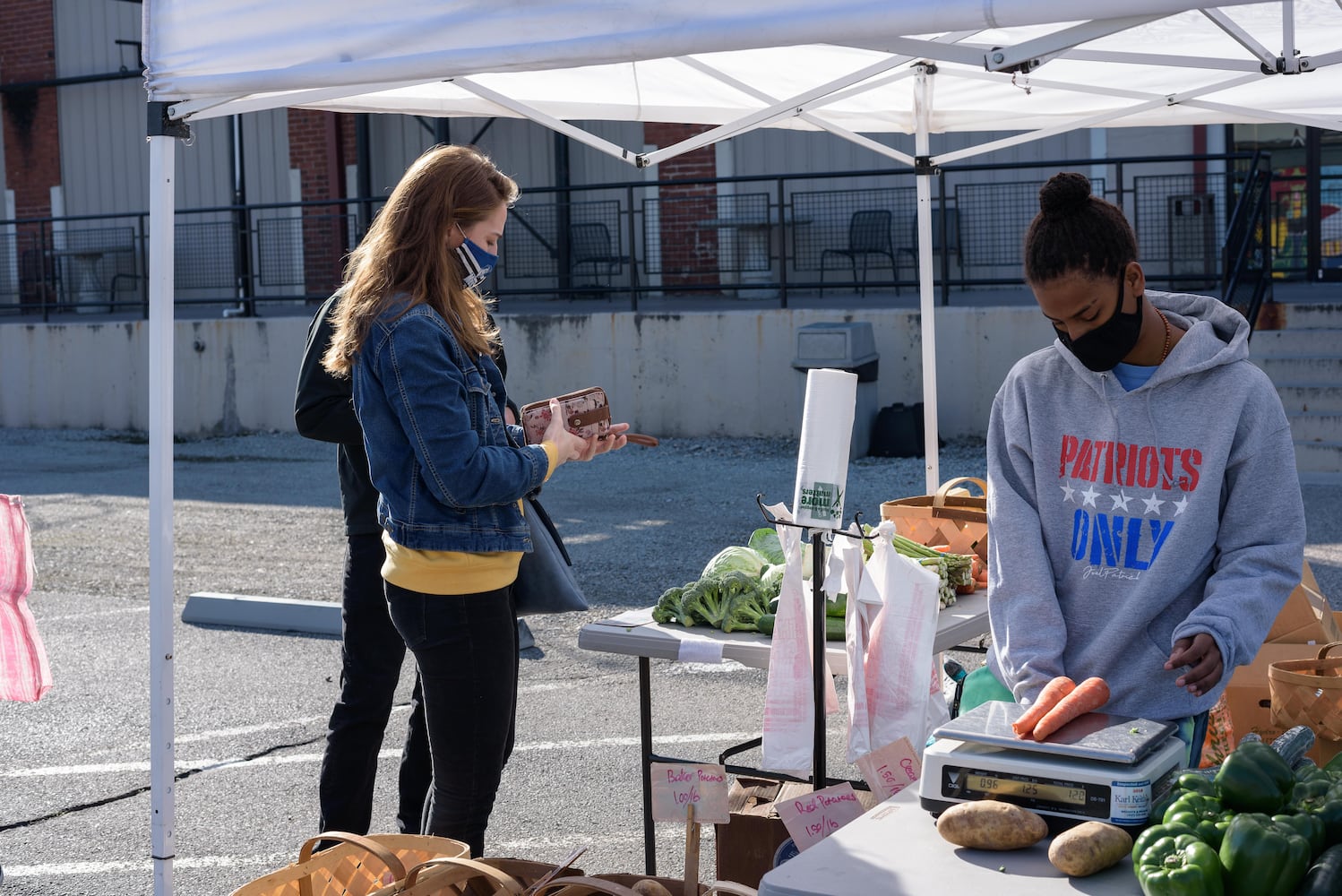 PHOTOS: 2nd Street Market's Outdoor Market Season Kickoff