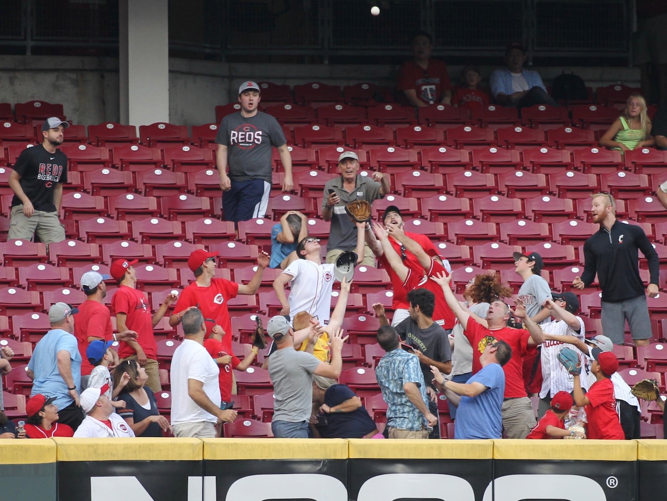 Photos: Reds vs. Angels