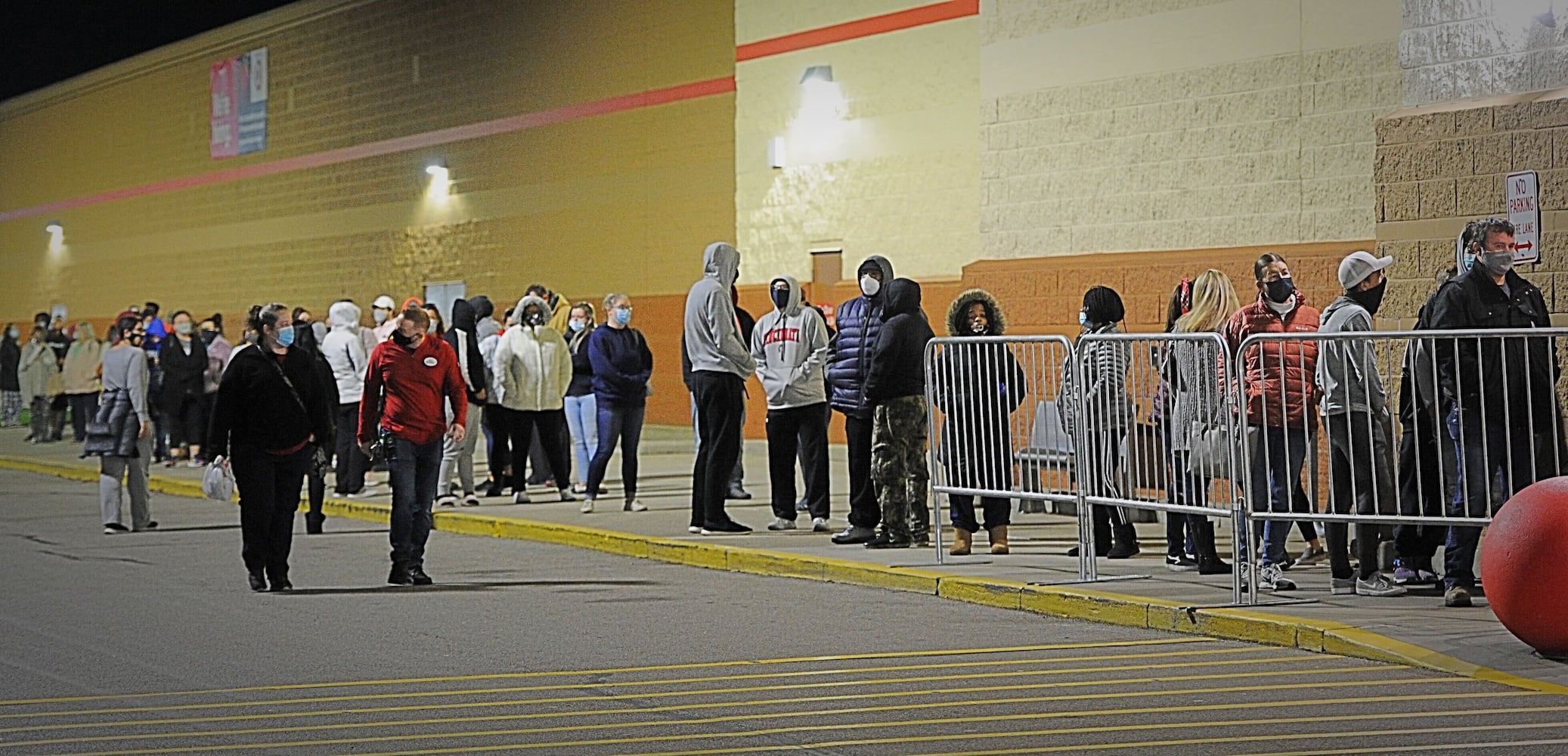 PHOTOS: Black Friday shopping in Miami Valley