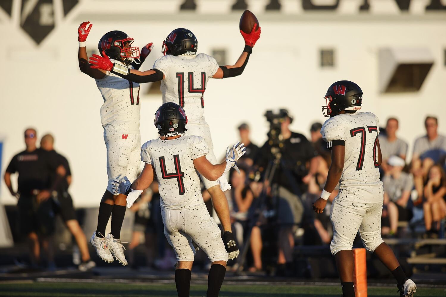 082622 Lakota East vs West FB