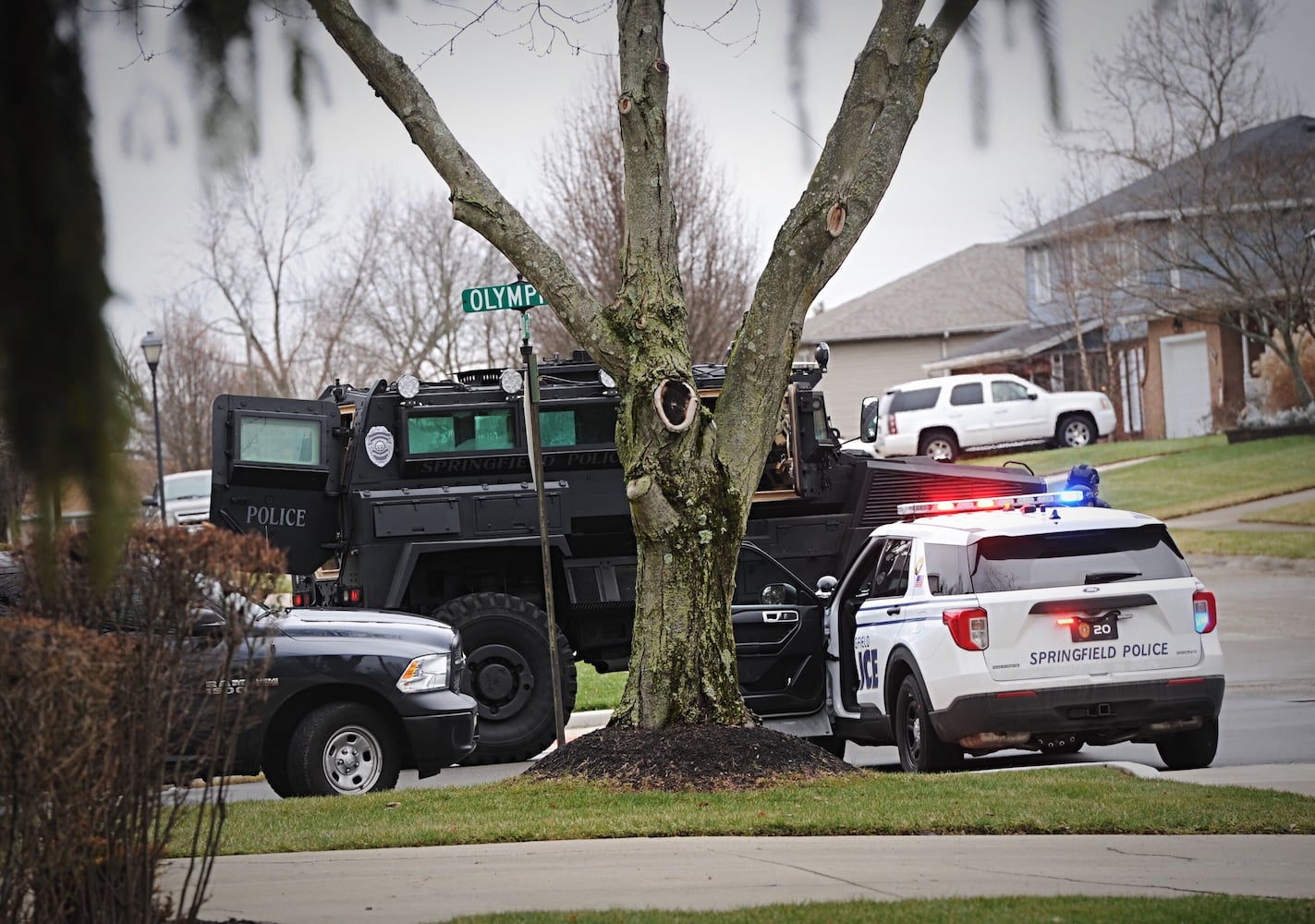 PHOTOS: Neighborhood blocked off after reported shots fired in Springfield