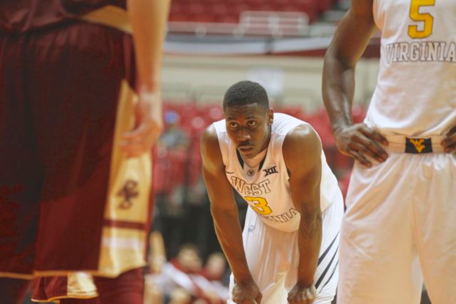 Juwan Staten in action with West Virginia