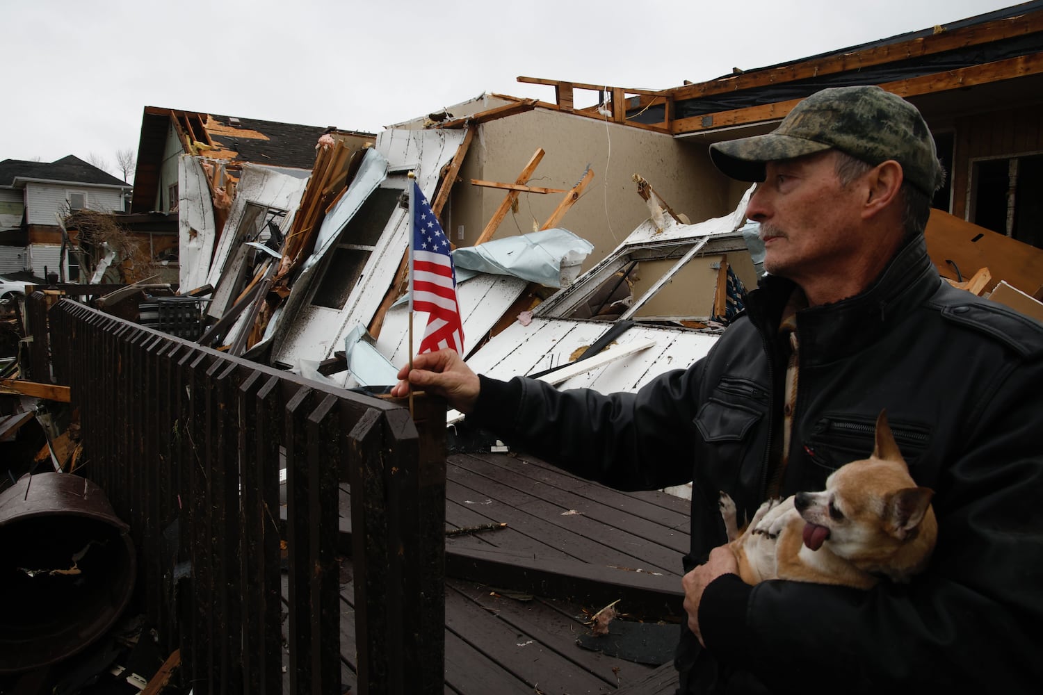 Tornado damage in Lakeview