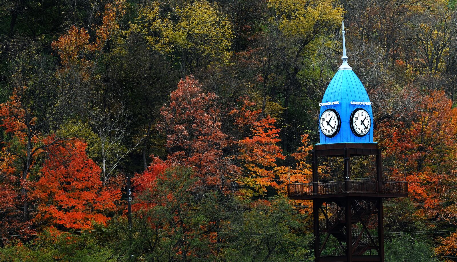 The beautiful fall colors around Carillon Park, Wednesday, Oct. 25, 2023. MARSHALL GORBY\STAFF