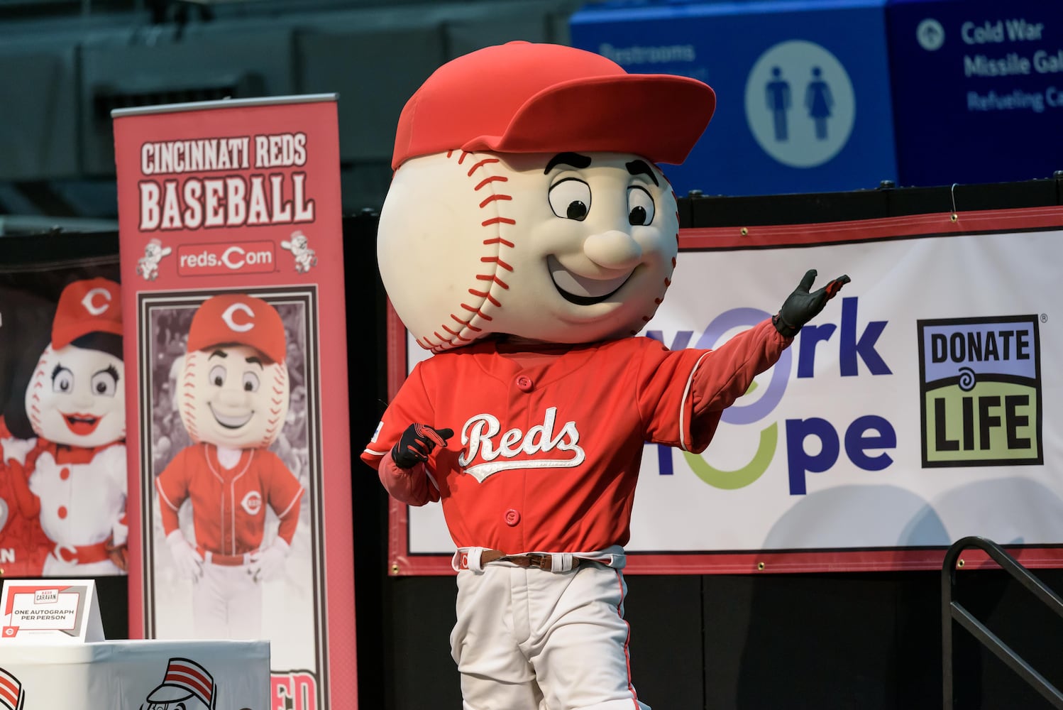 PHOTOS: 2025 Cincinnati Reds Caravan at the National Museum of the U.S. Air Force