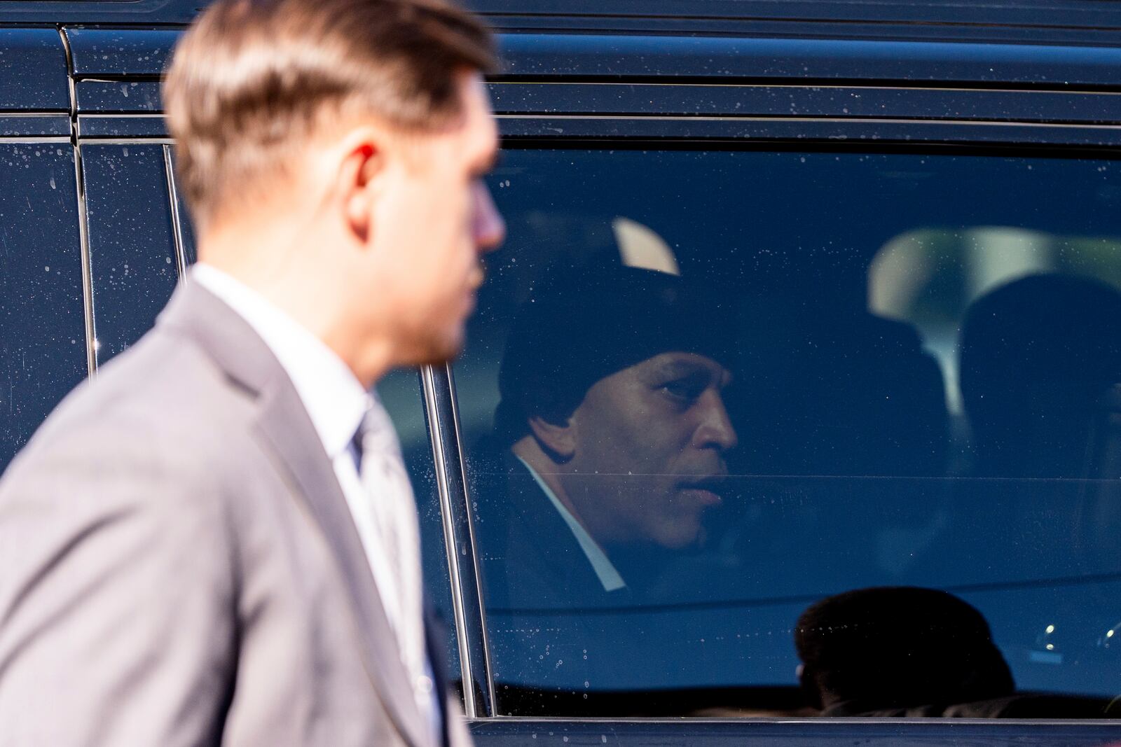 House Minority Leader Hakeem Jeffries, D-N.Y., departs following a campaign event for Derek Tran at Golden Sea Restaurant, Saturday, Oct. 12, 2024, in Anaheim, Calif. (AP Photo/Julia Demaree Nikhinson)