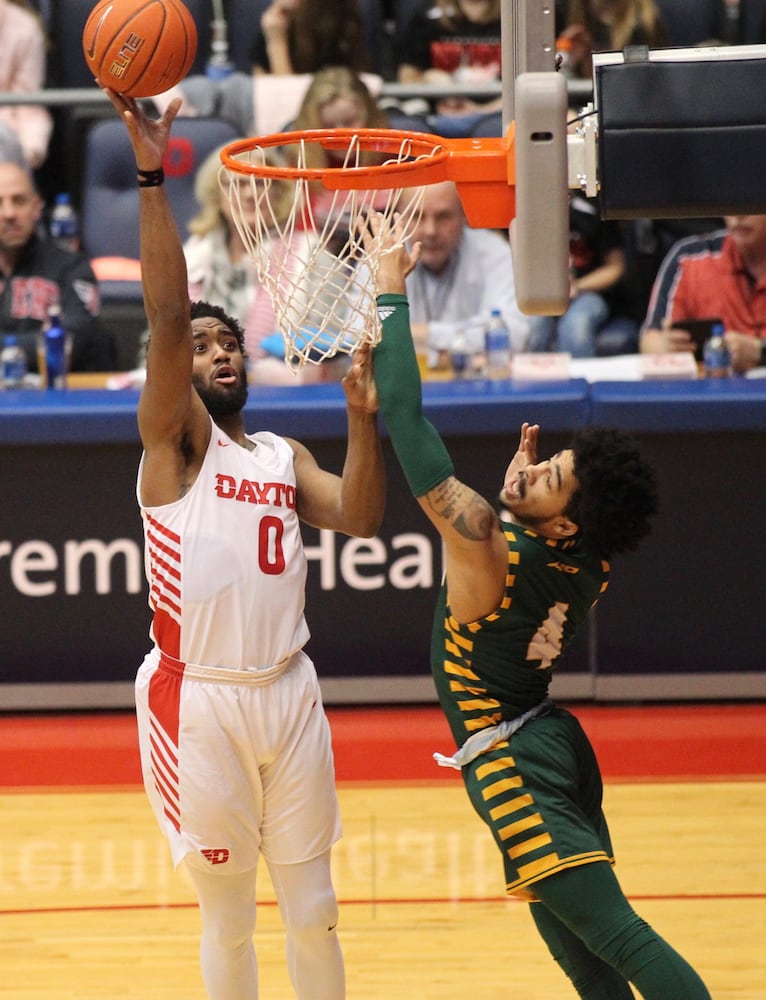 Twenty photos: Dayton Flyers vs. George Mason