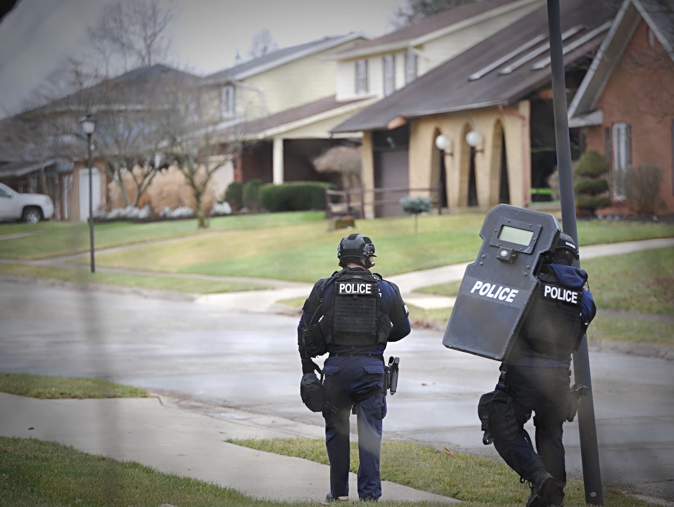 PHOTOS: Neighborhood blocked off after reported shots fired in Springfield