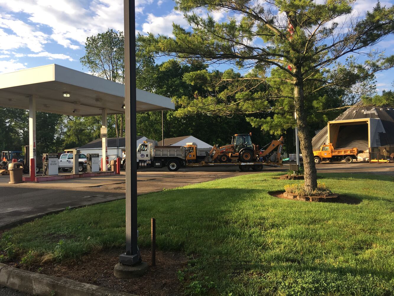 PHOTOS: Tornado-damaged communities dig out, clean up