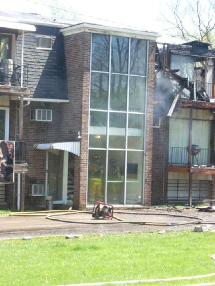 Apartment building fire in Highview Hills