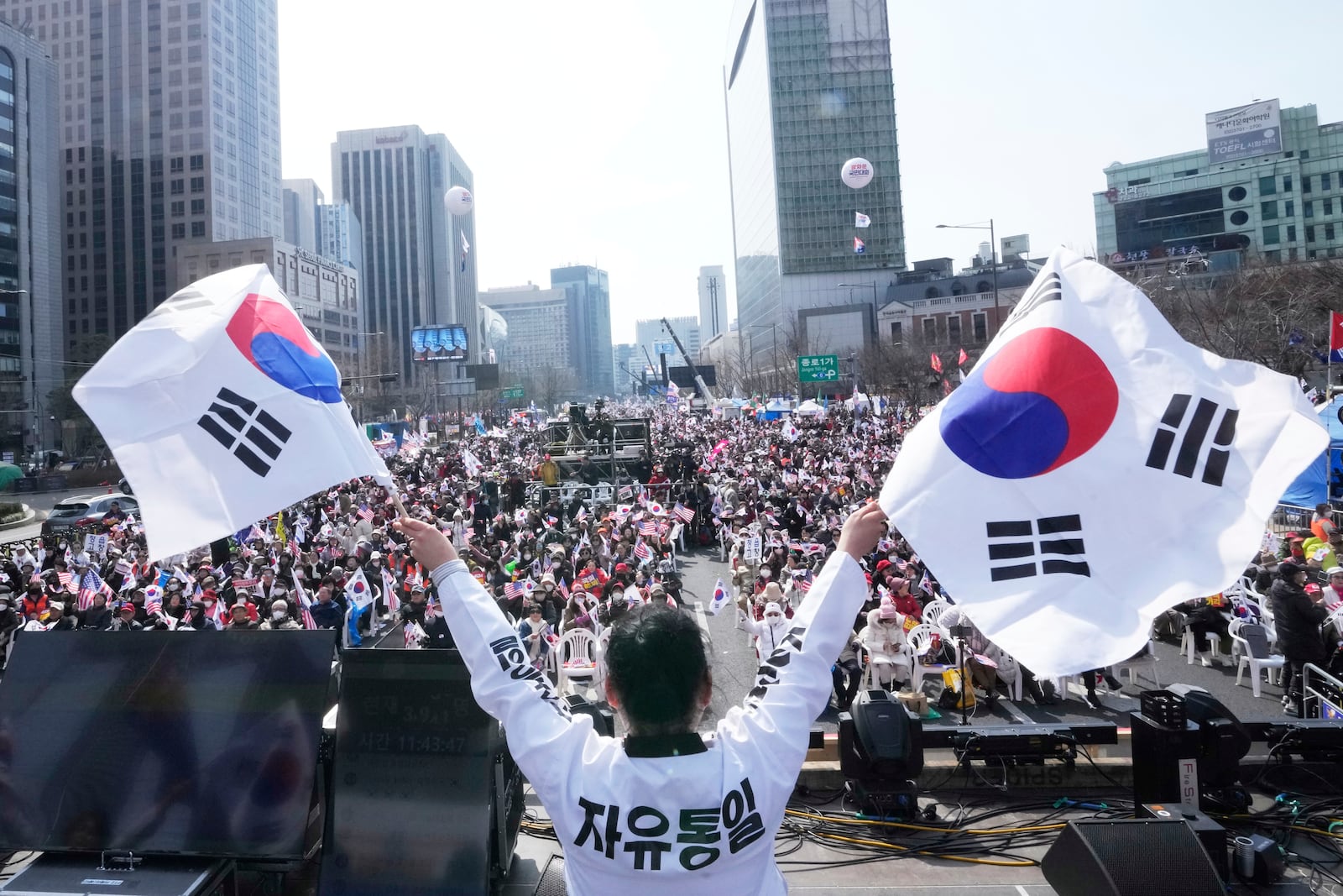 Supporters of impeached South Korean President Yoon Suk Yeol stage a rally to oppose his impeachment in Seoul, South Korea, Saturday, March 8, 2025. (AP Photo/Ahn Young-joon)