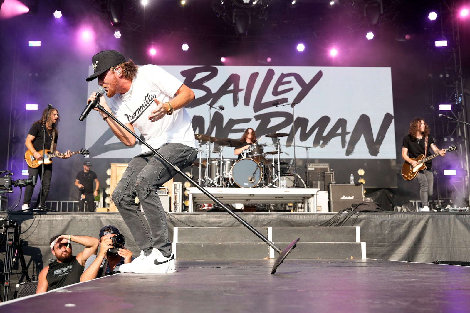 Bailey Zimmerman performs during day one at the Windy City Smokeout festival on Thursday, July 13, 2023, at the United Center in Chicago. (Photo by Rob Grabowski/Invision/AP)