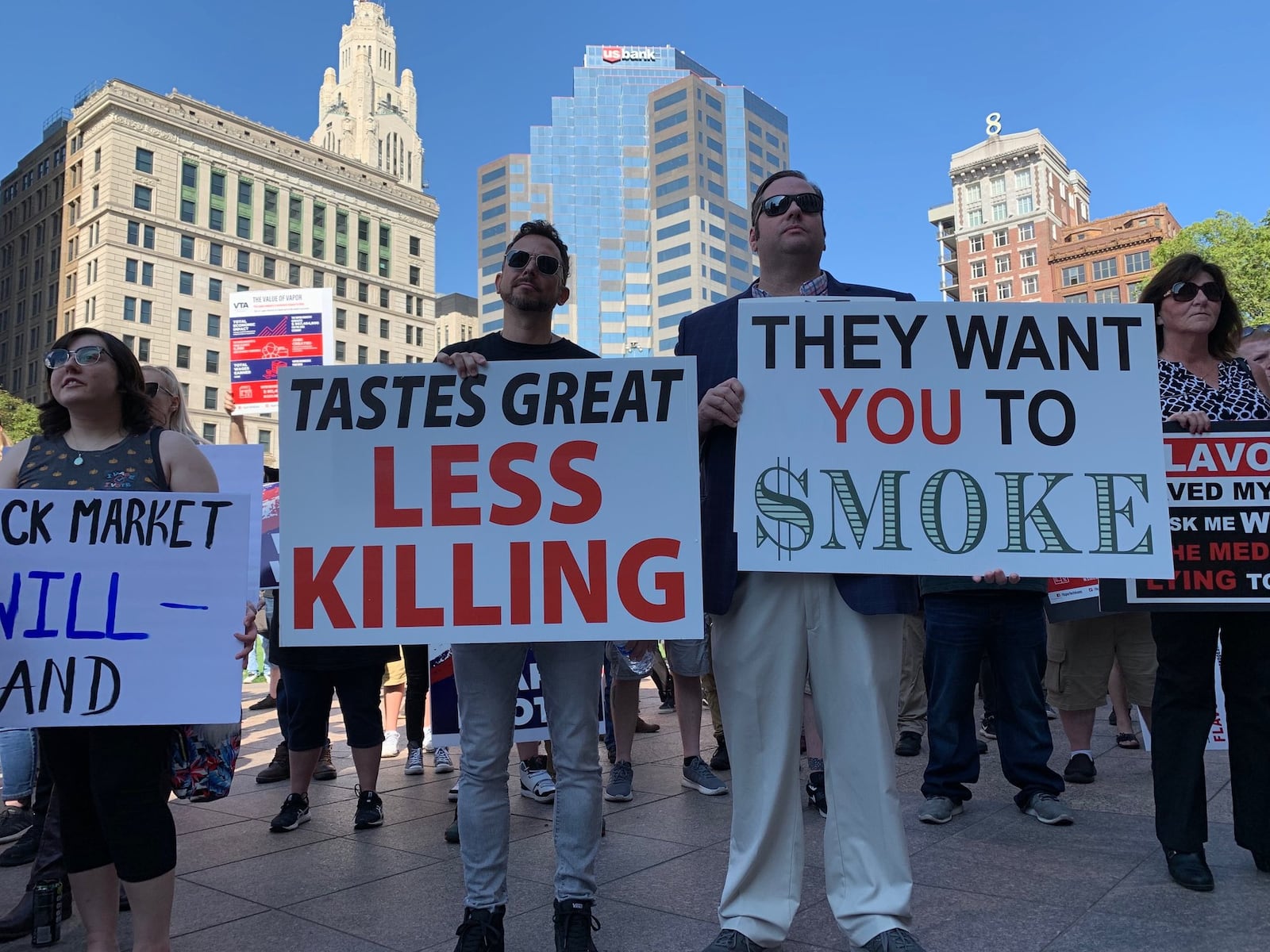 Vaping supporters rally at the Ohio statehouse on Tuesday. Photo by Laura Bischoff