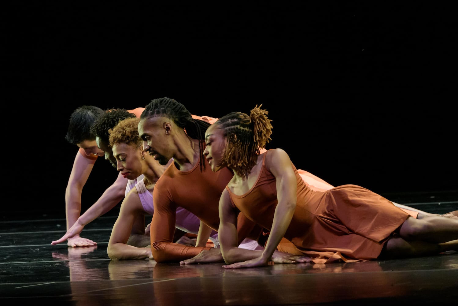 PHOTOS: DCDC's In Modern Moves @ Victoria Theatre