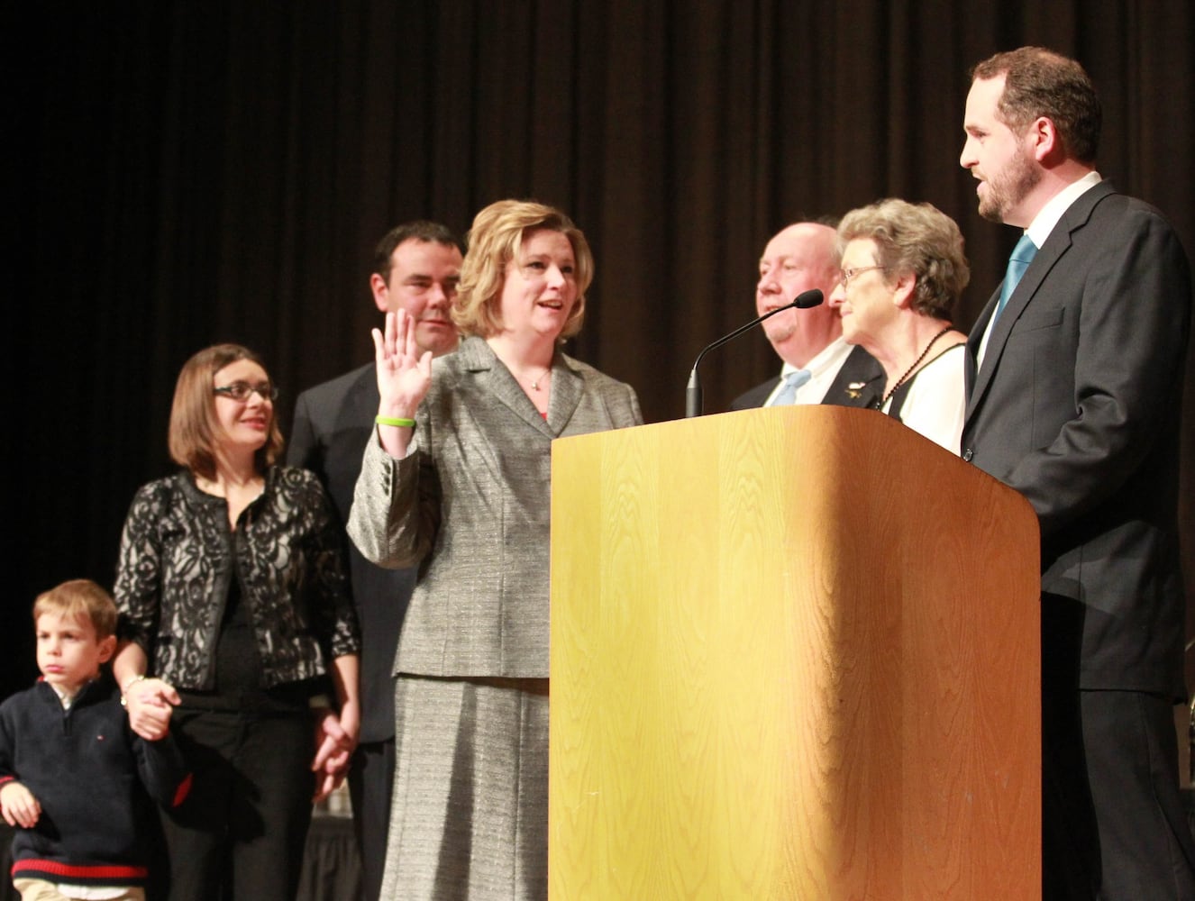 Nan Whaley takes oath of office