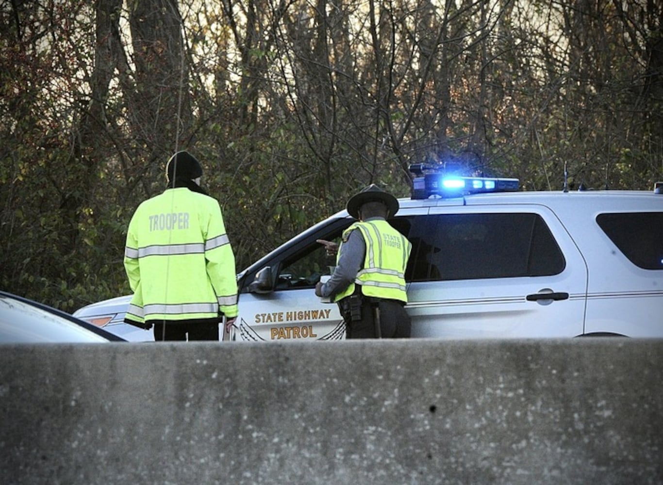 1 hospitalized after after I-70 Clark County crash