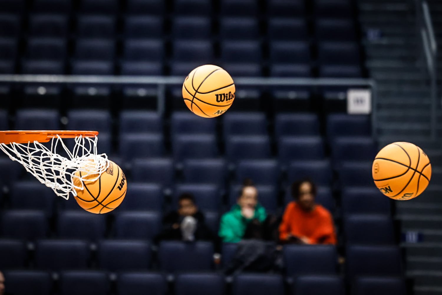 First Four teams practice, meet fans in Dayton