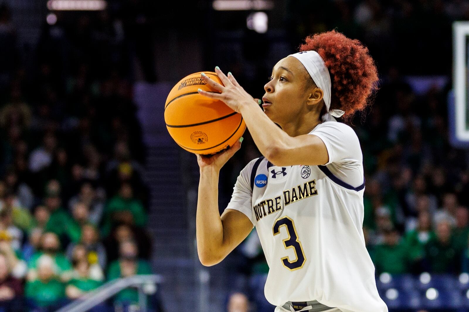 Notre Dame guard Hannah Hidalgo shoots during the first half against Michigan in the second round of the NCAA college basketball tournament, Sunday, March 23, 2025, in South Bend, Ind. (AP Photo/John Mersits)