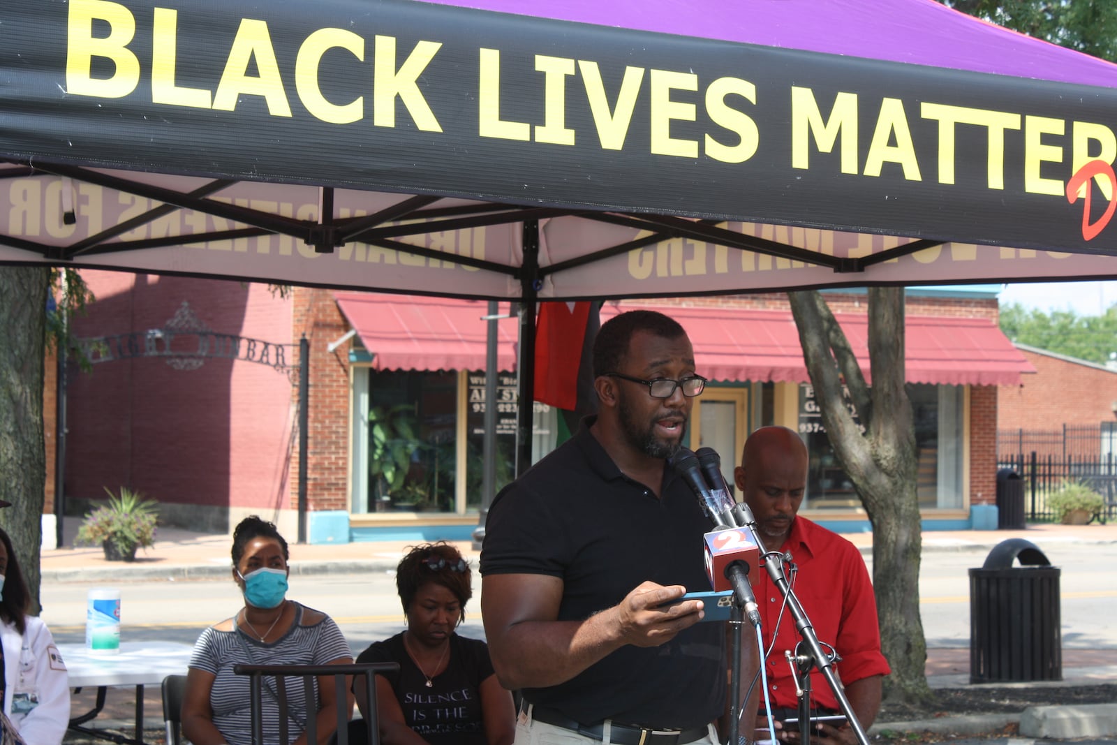 Dr. Andre Harris Sr. speaks at a COVID-19 vaccination press conference. KAITLIN SCHROEDER