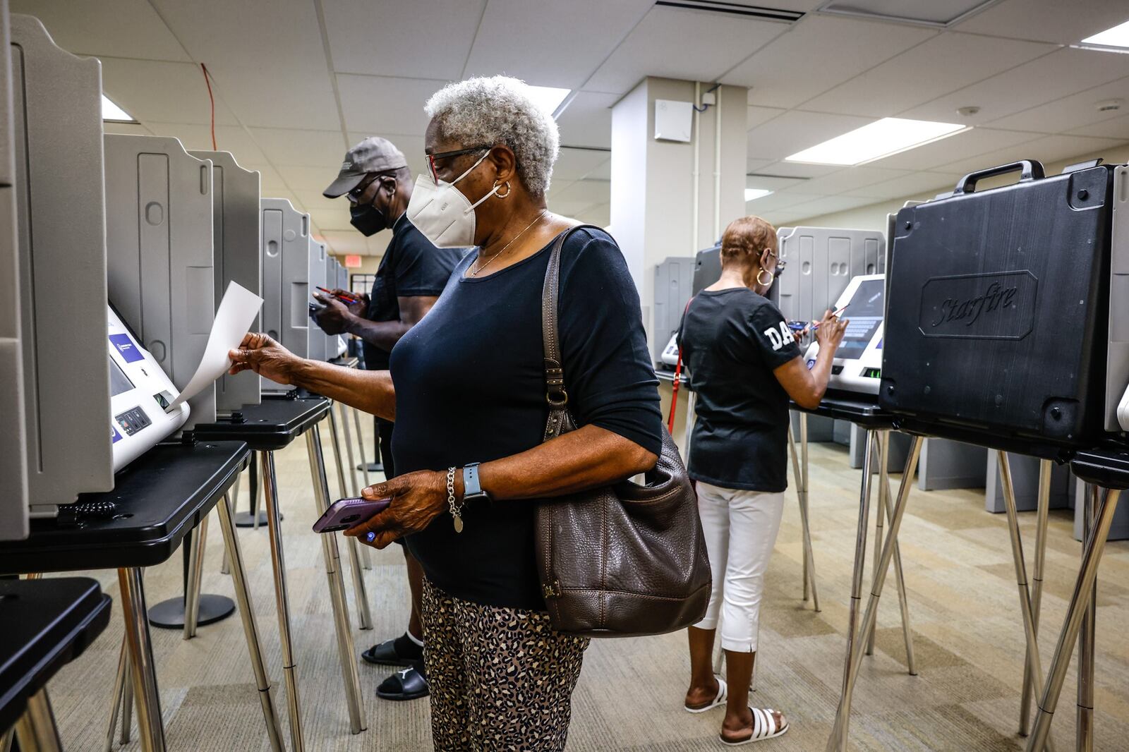 Darline Long votes early with friends at the Montgomery County Board of Election Wednesday July 6, 2022. JIM NOELKER/STAFF