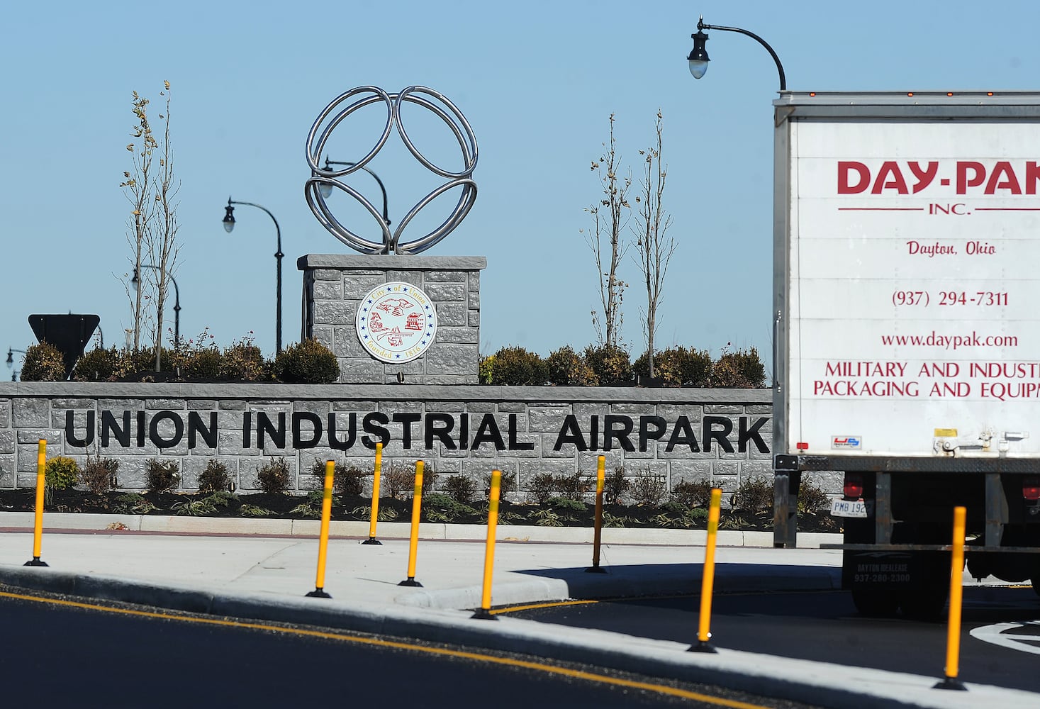 roundabout at Union Airpark Blvd