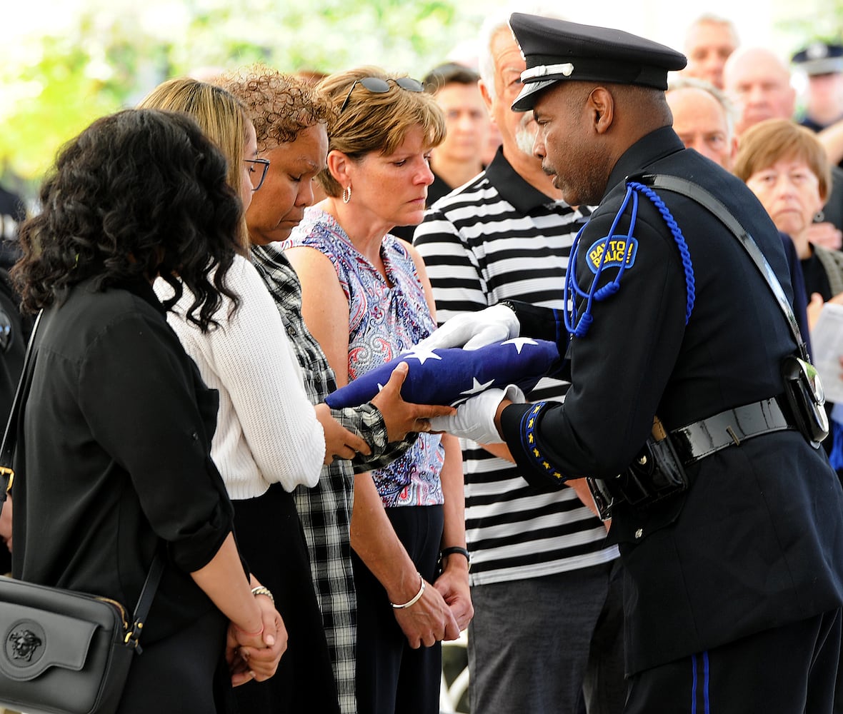 LAW ENFORCEMENT MEMORIAL