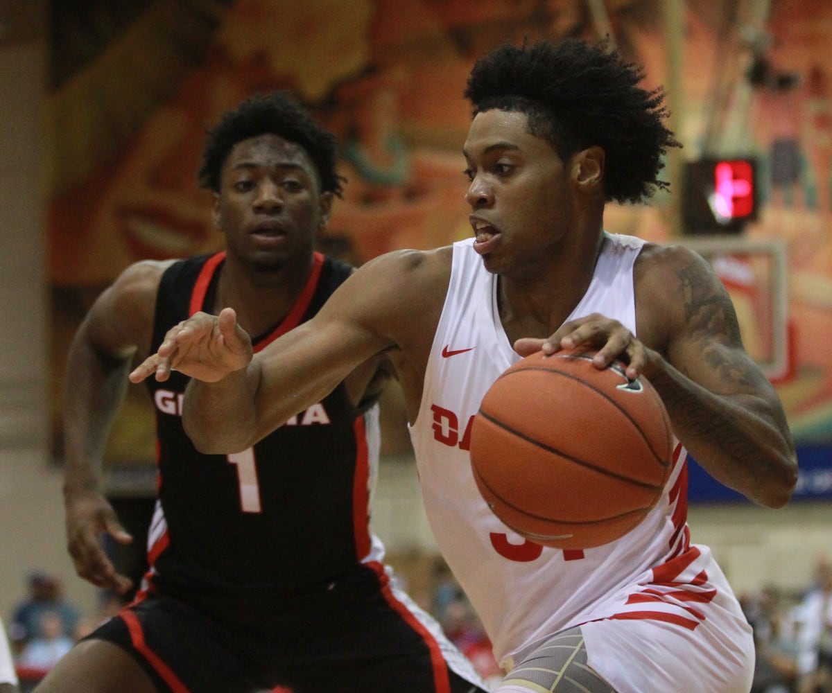 Photos: Dayton Flyers rout Georgia in Maui Invitational