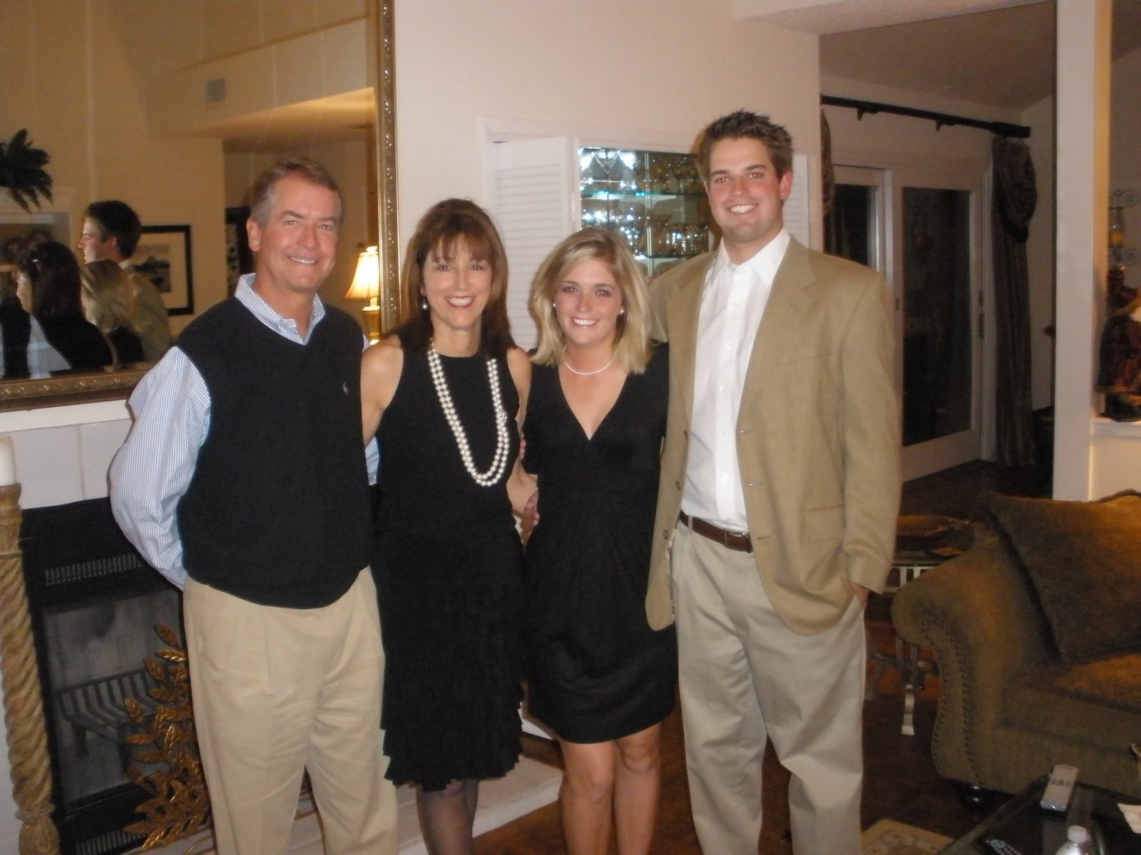 The Grabeman family, from left: Dr. Thomas Grabeman, wife Lisa, daughter Leslie and son, Kevin. CONTRIBUTED