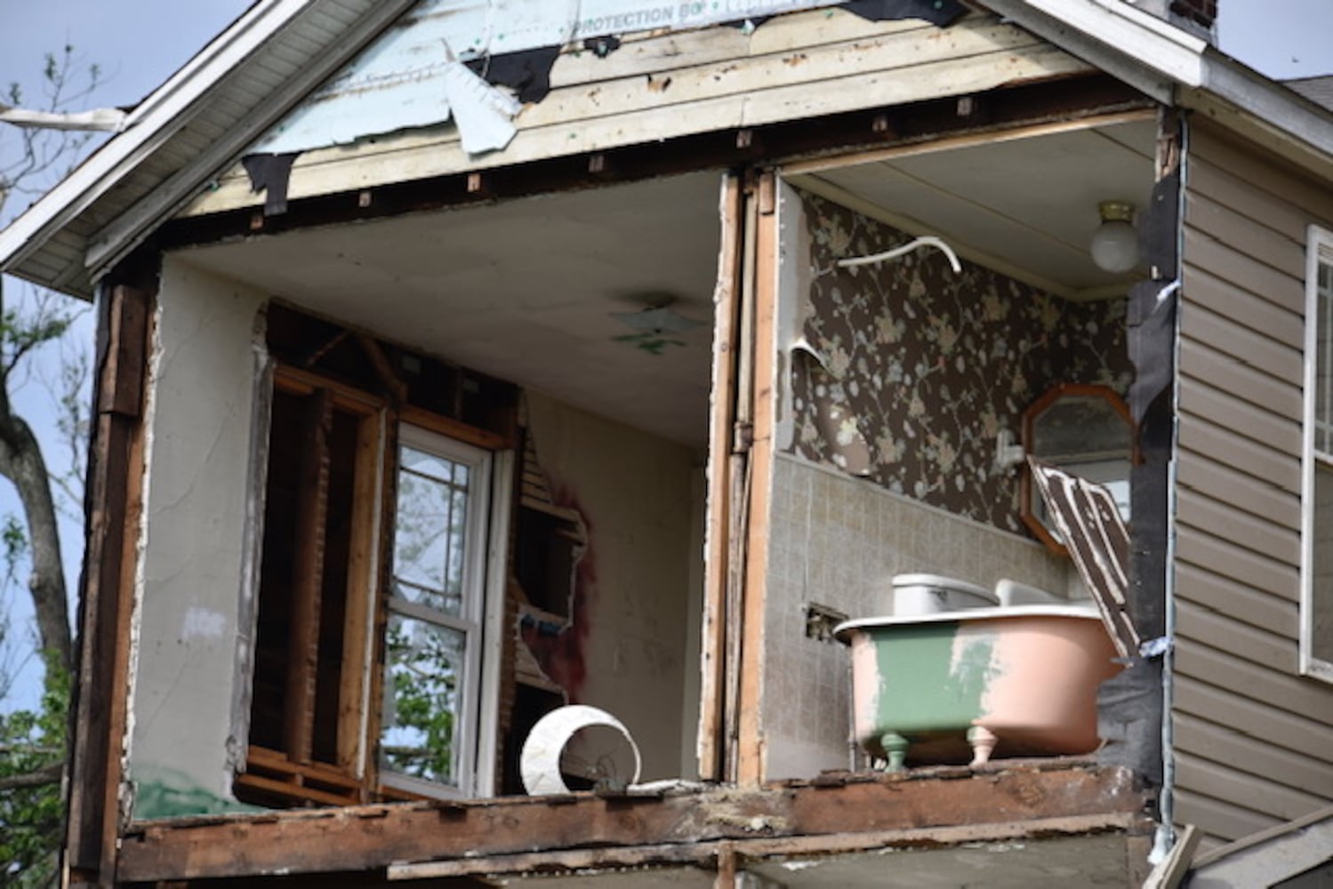 PHOTOS: Daylight reveals widespread damage from Monday storms