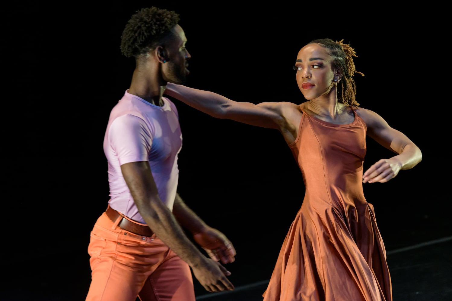 PHOTOS: DCDC's In Modern Moves @ Victoria Theatre