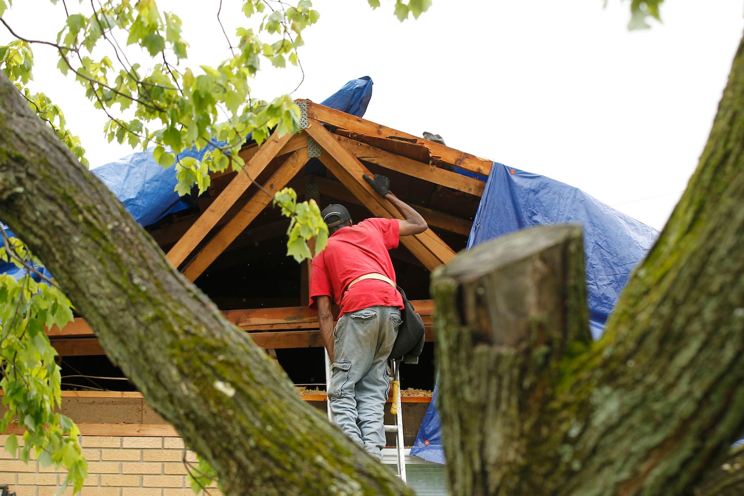 PHOTOS: Tornado cleanup begins in Beavercreek, Trotwood