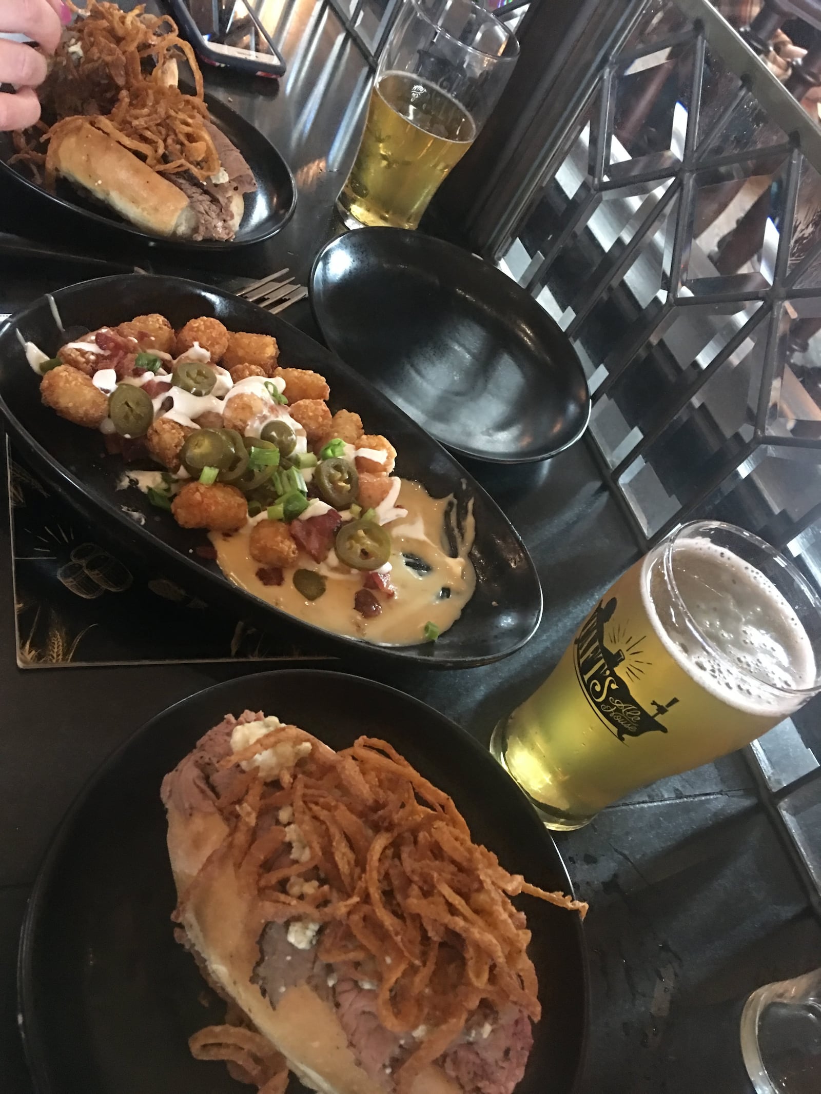 Want to hit the best Cincinnati breweries? Go to Taft's Ale House for a selection of craft beers and a steak sandwich. KARA DRISCOLL/STAFF