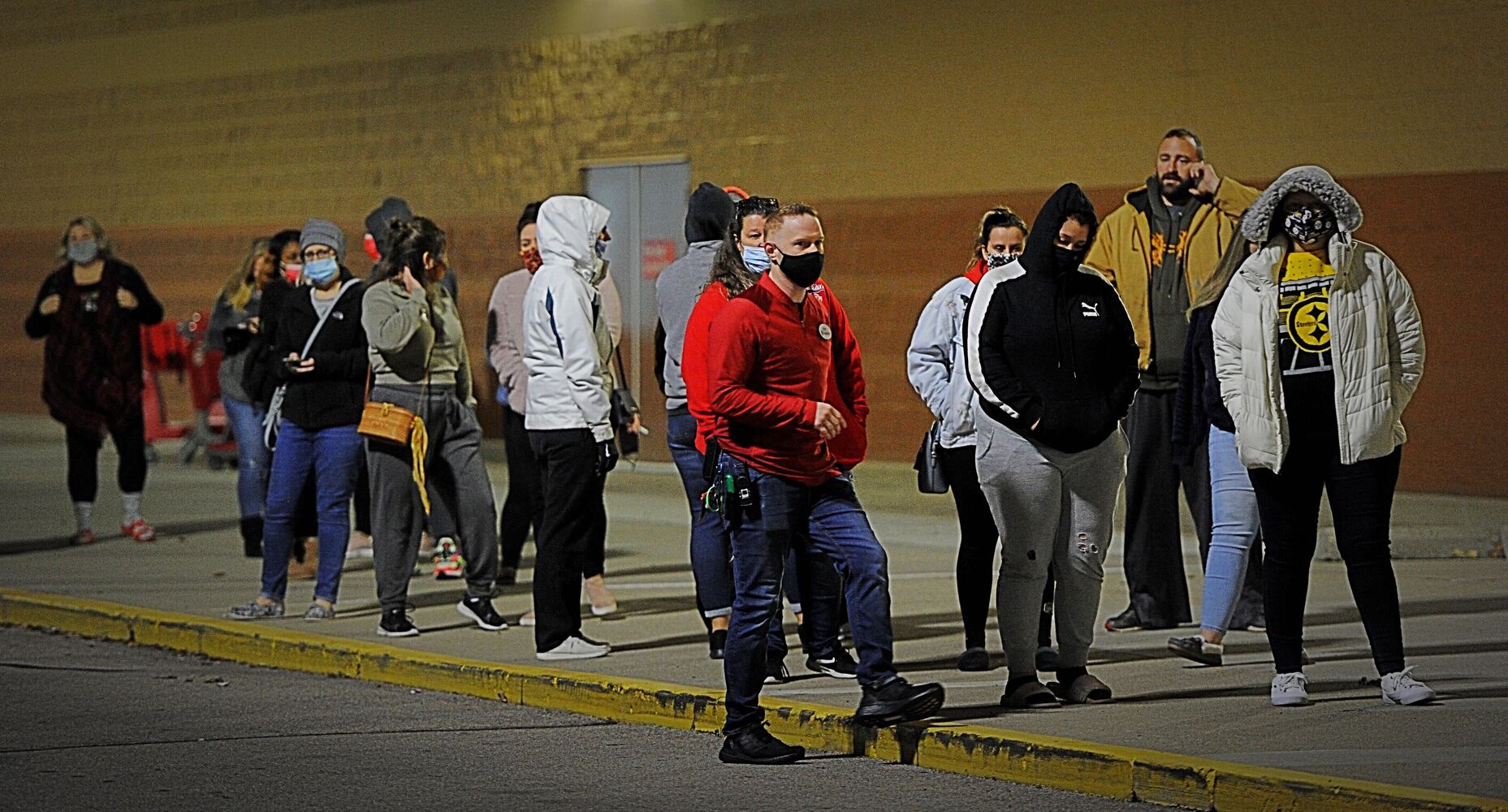 PHOTOS: Black Friday shopping in Miami Valley