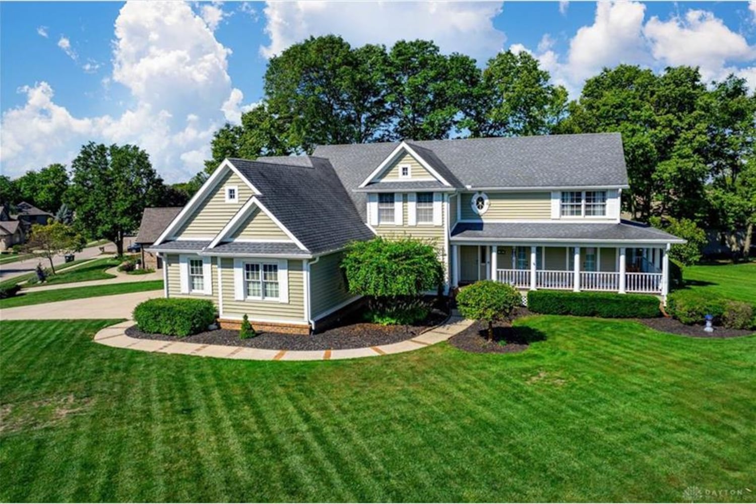 PHOTOS: Newly listed home has view of pond and Pipe Stone Golf Club