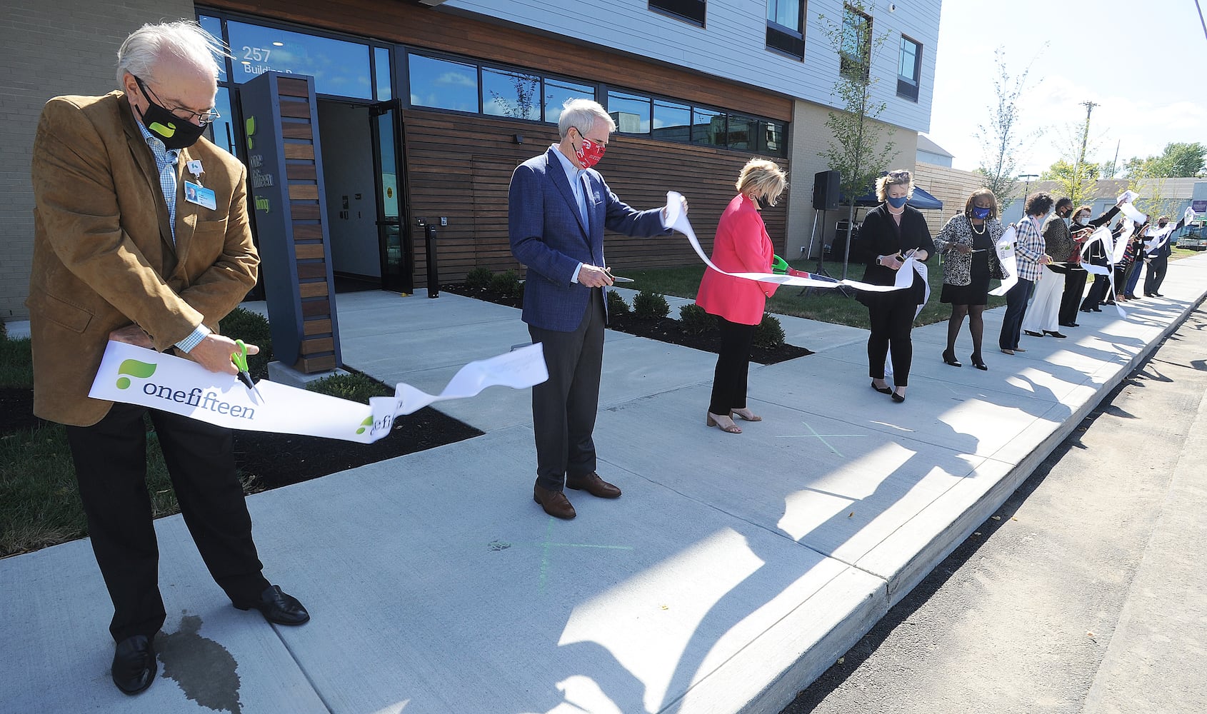 OneFifteen Living holds ribbon cutting