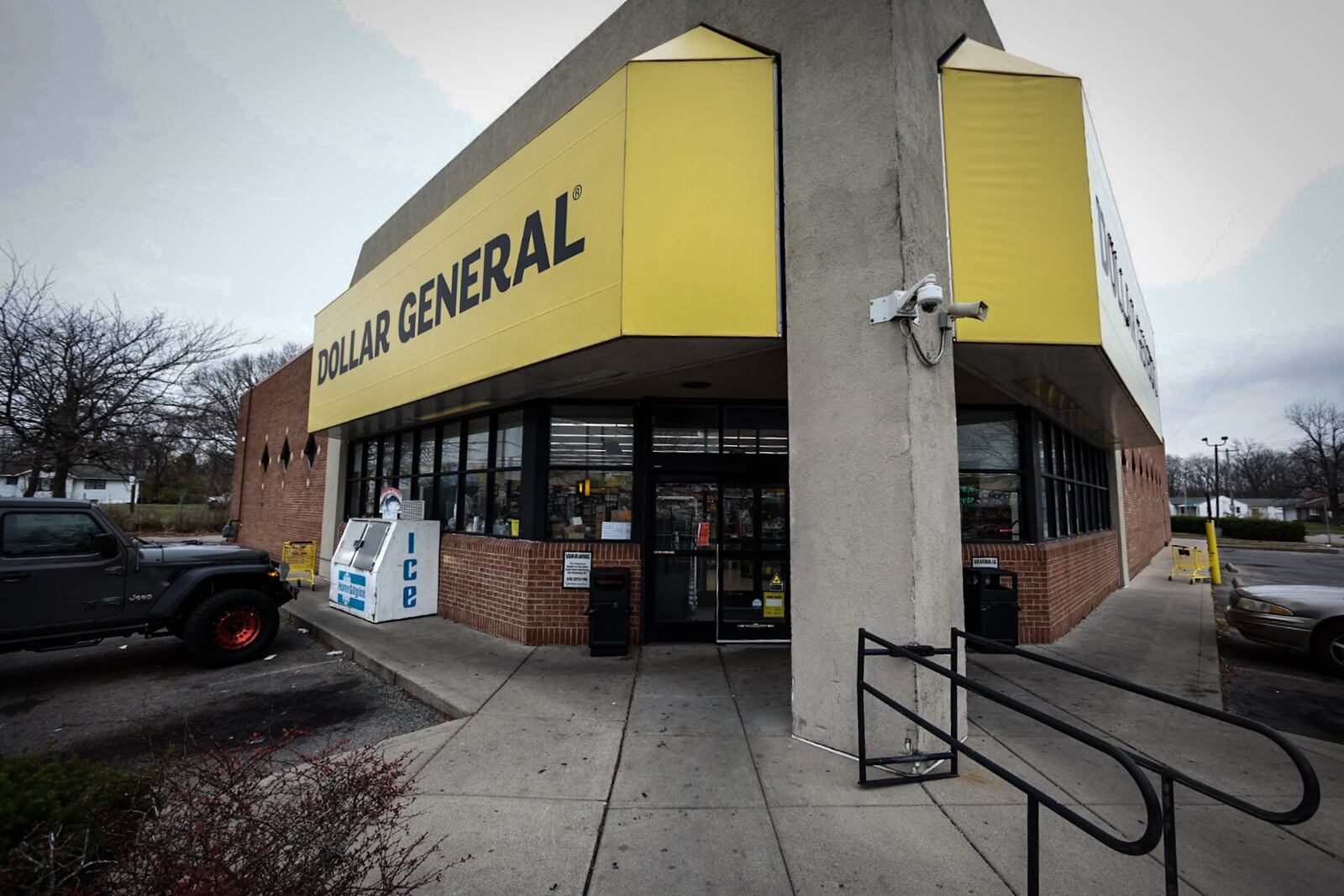 Dollar General and Family Dollar are being audited for miss charging their customers. JIM NOELKER/STAFF