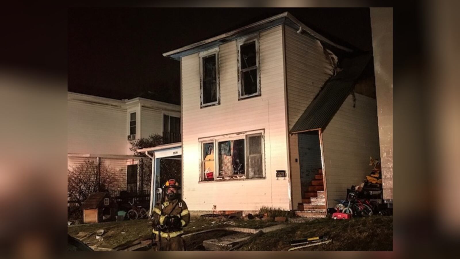 A fire broke out in the upstairs apartment Jan. 2, 2020, in the 400 block of East Southern Avenue in Springfield that sent two people to the hospital with injuries that were not life-threatening.