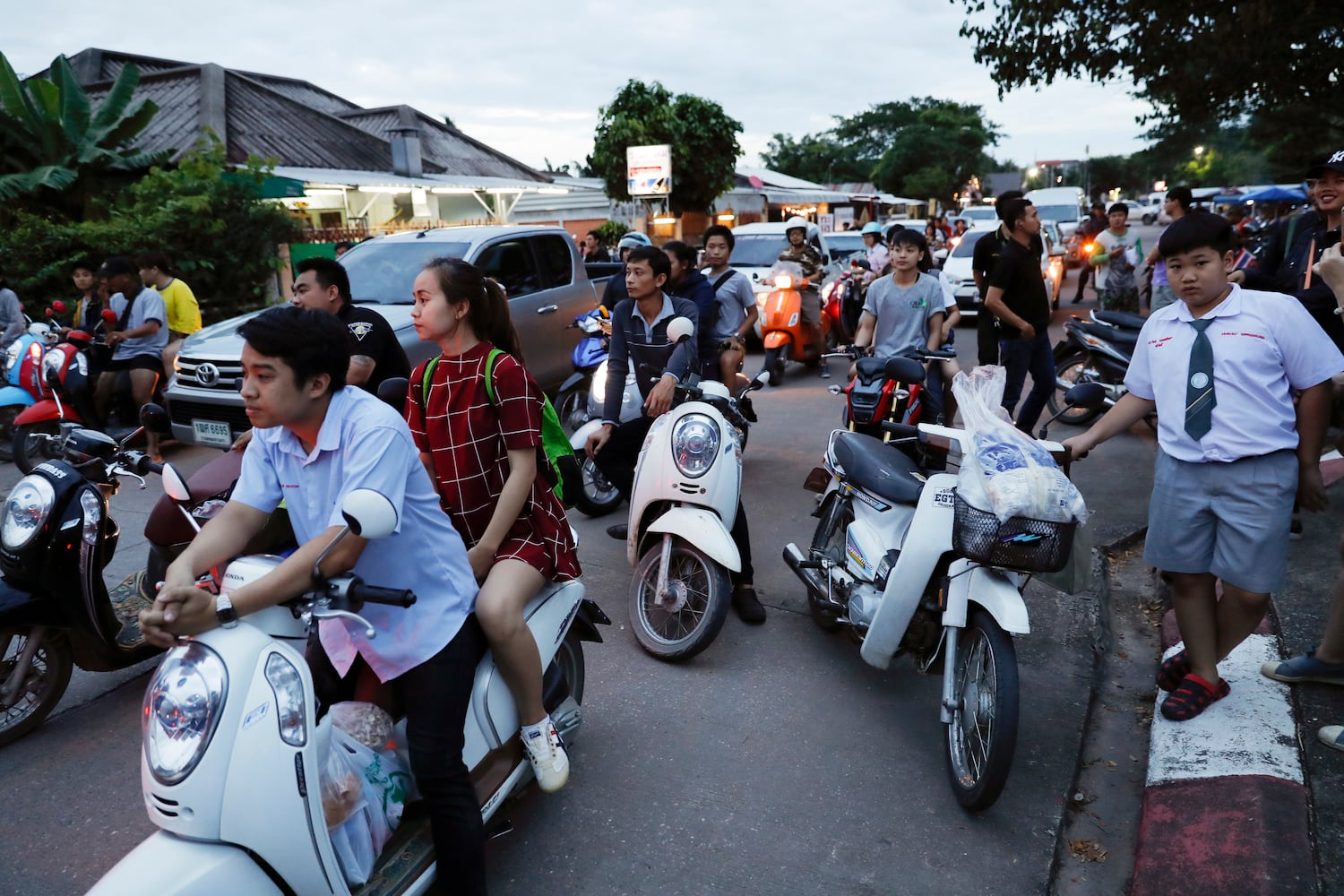 Photos: Rescuers work to free soccer team, coach trapped in Thai cave