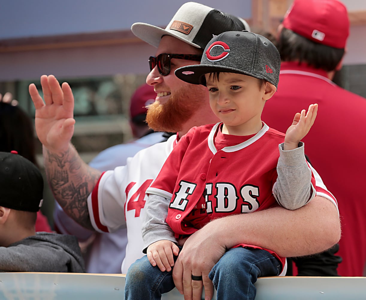 PHOTOS: Cincinnati Reds Opening Day Parade