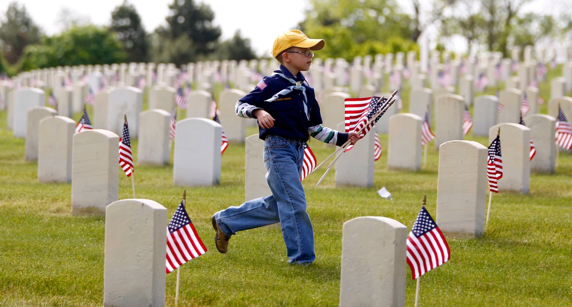 Memorial Day Decorating Ceremony