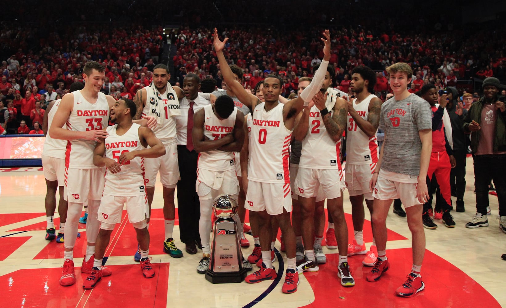 Photos: Dayton Flyers celebrate record-breaking 29th victory