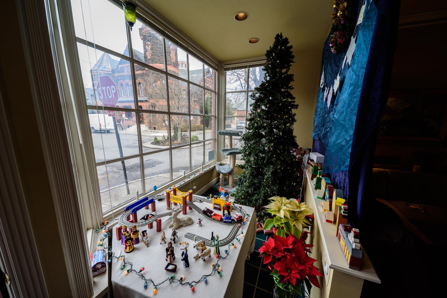 PHOTOS: A Dickens of a Christmas St. Anne’s Hill Holiday Home Tour