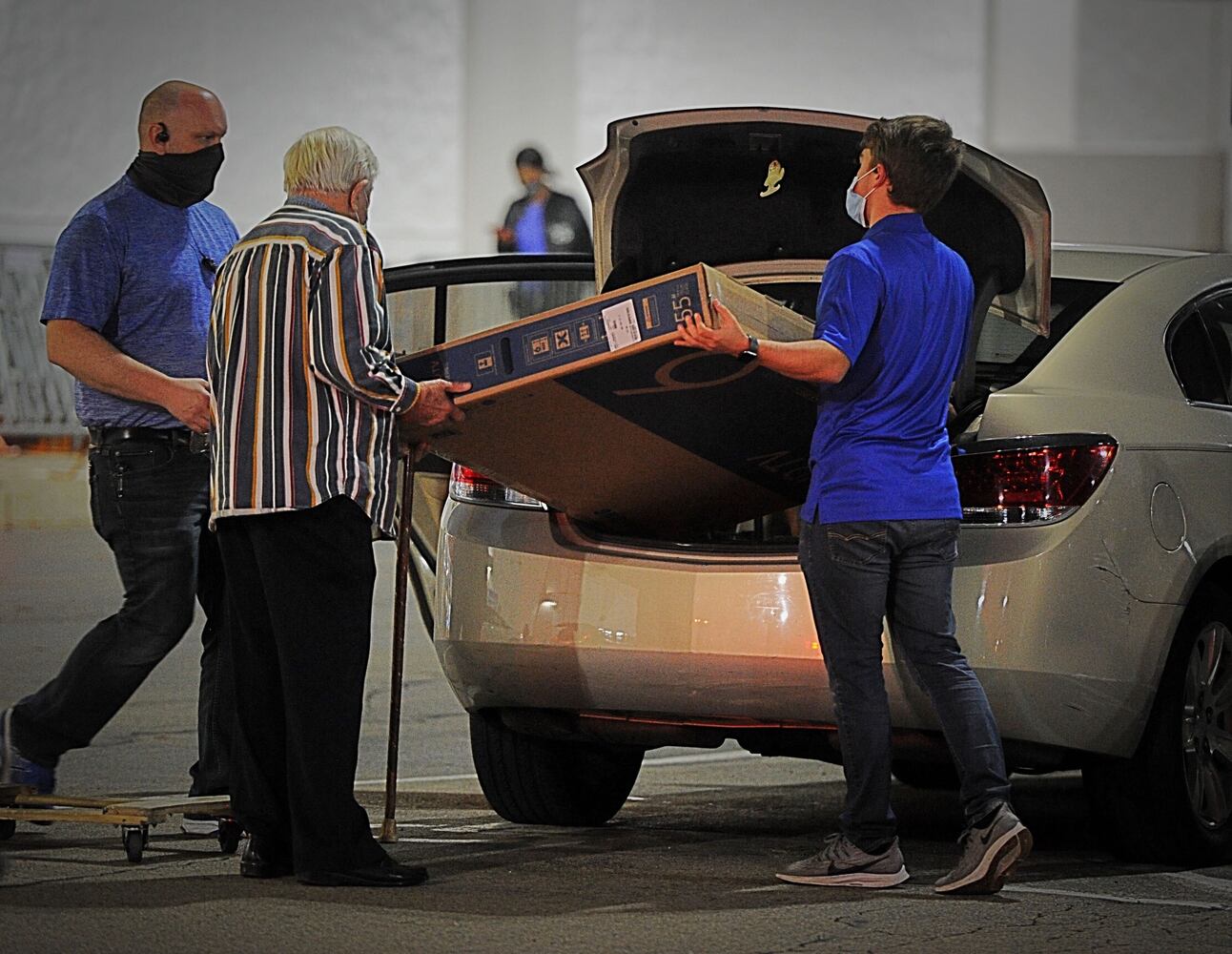 PHOTOS: Black Friday shopping in Miami Valley